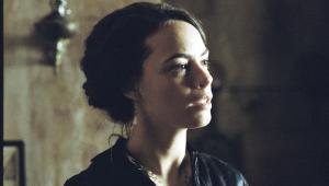 Berenice Bejo w filmie Dzieciństwo wodza
